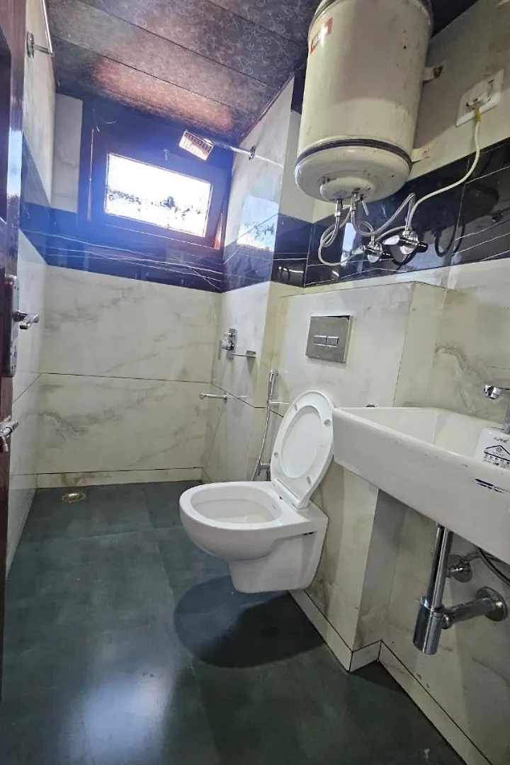 Hotel New Pankaj - Near Mall Road Shimla Indien